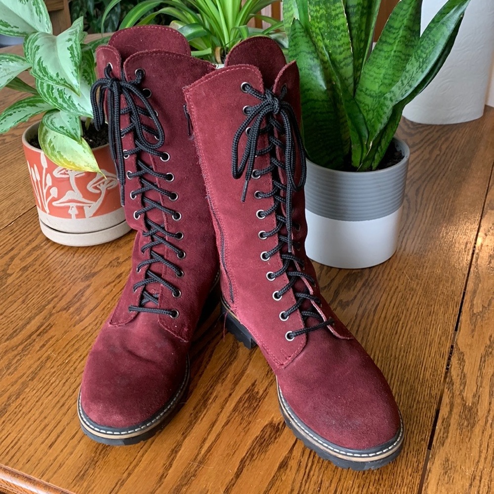 Martino lace up maroon boots.